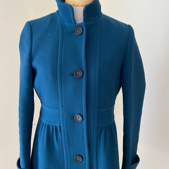 J.Crew SZ 4, classic Lady day double cloth wool blend jacket. - Picture 7 of 16